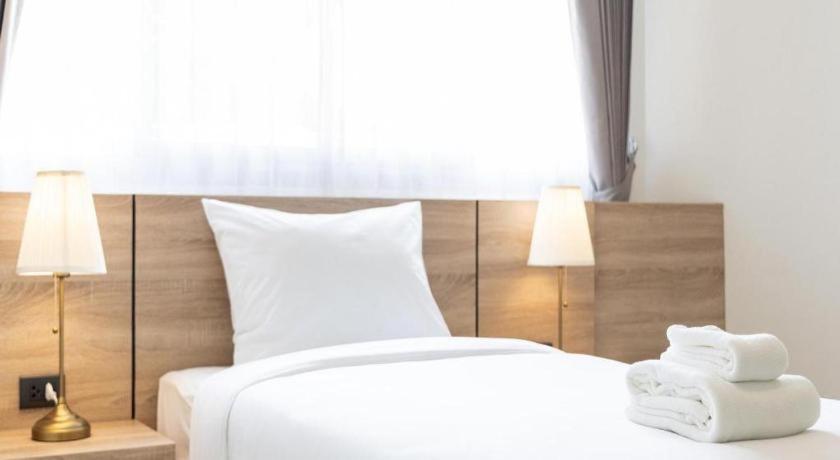B2 Phitsanulok Boutique & Budget Hotel Exterior photo